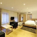 Historia Malomkert Hotell 4*