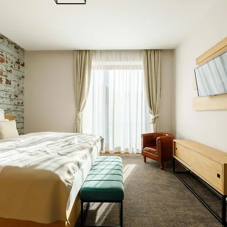 Historia Malomkert 4* Veszprem