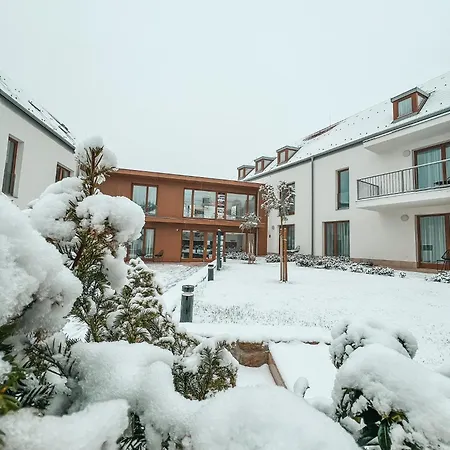 Historia Malomkert Otel Veszprém