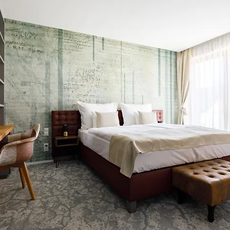 Historia Malomkert Hotel 4*
