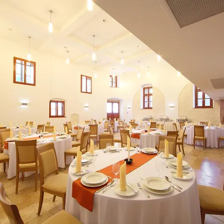 Hotel Historia Malomkert 4*