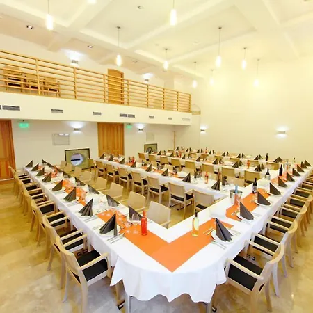 Otel Historia Malomkert 4*