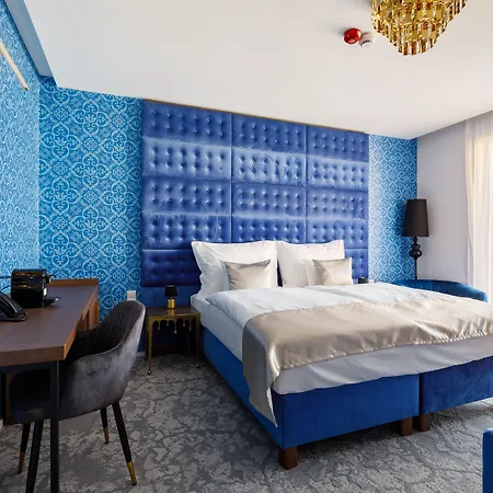 Historia Malomkert Hotell 4*