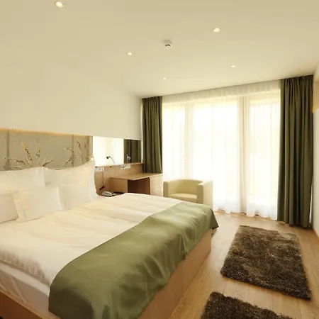 Historia Malomkert 4* Veszprem