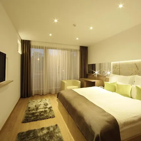 Historia Malomkert 4*